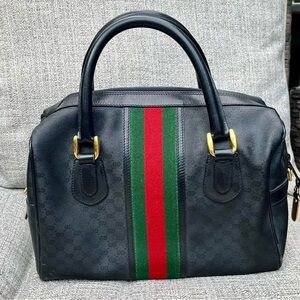 ESTATE SALE Gorgeous authentic Gucci Satchel